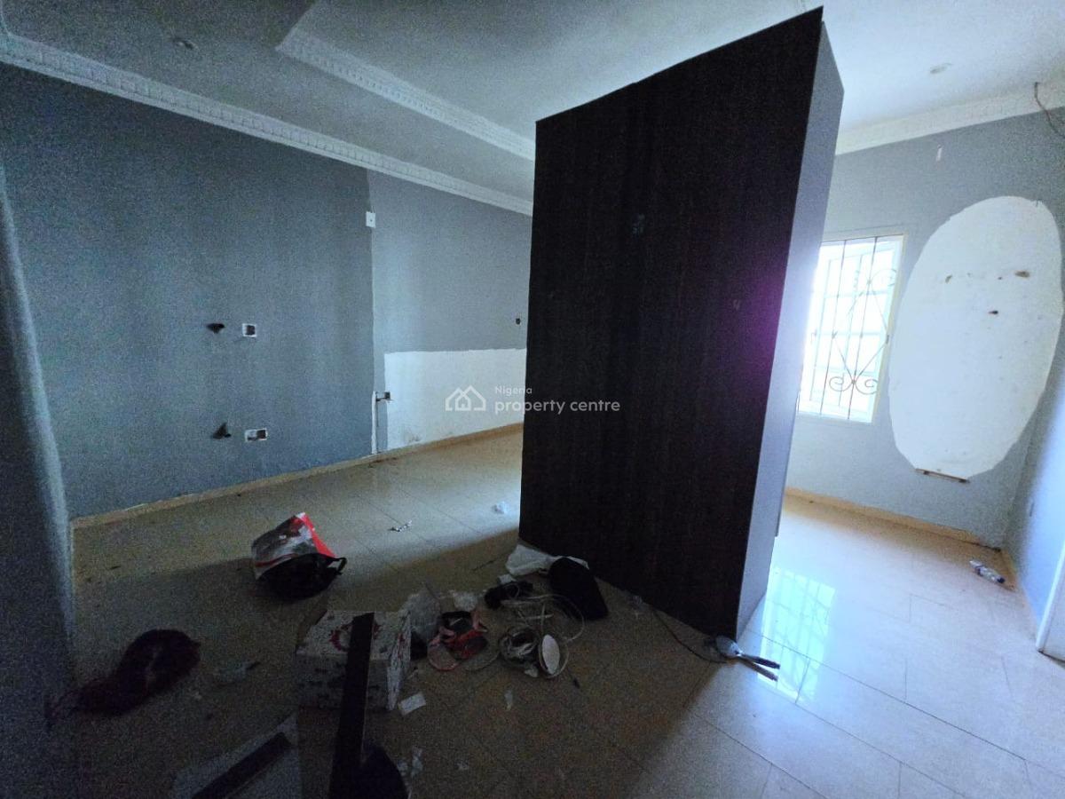 Commercial 5 Bedrooms Semi Detached Duplex, Lekki Phase 1, Lekki, Lagos, Office Space for Rent