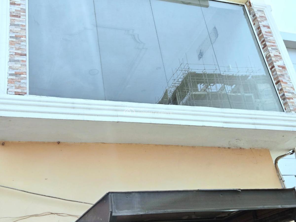 Lovely 2 Rooms Shop Space, Lekki Phase 1, Lekki, Lagos, Shop for Rent