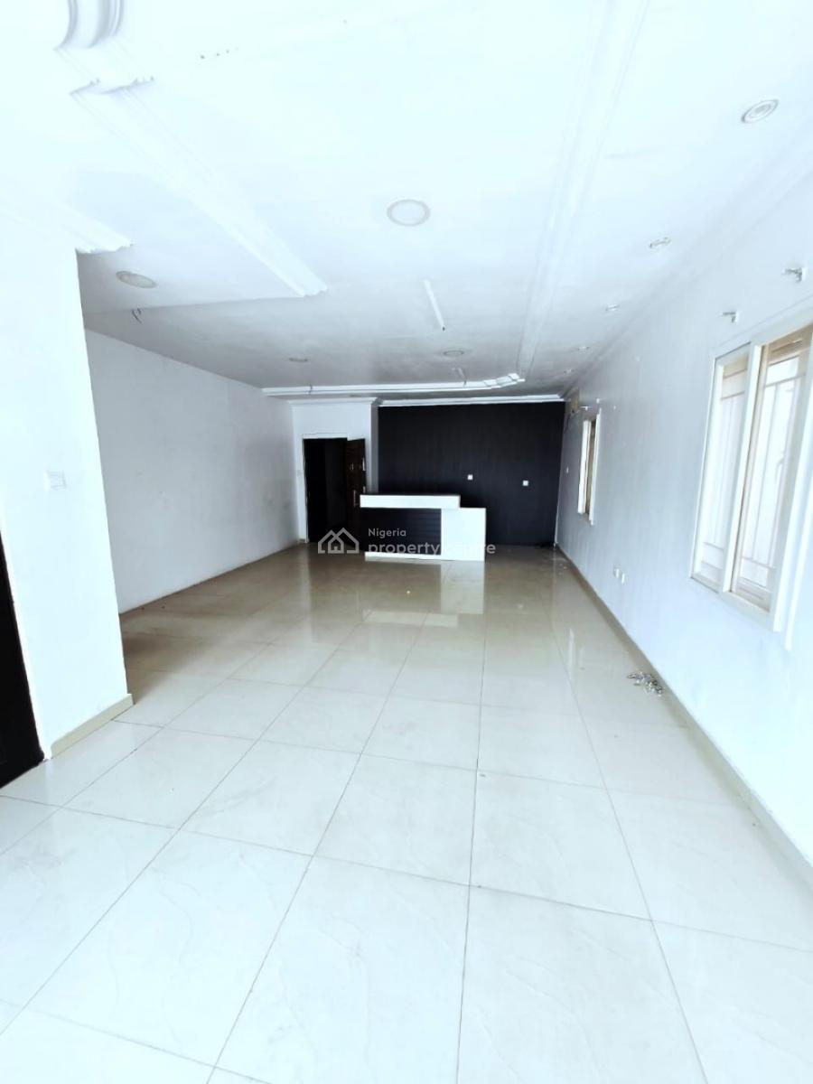 Lovely 2 Rooms Shop Space, Lekki Phase 1, Lekki, Lagos, Shop for Rent