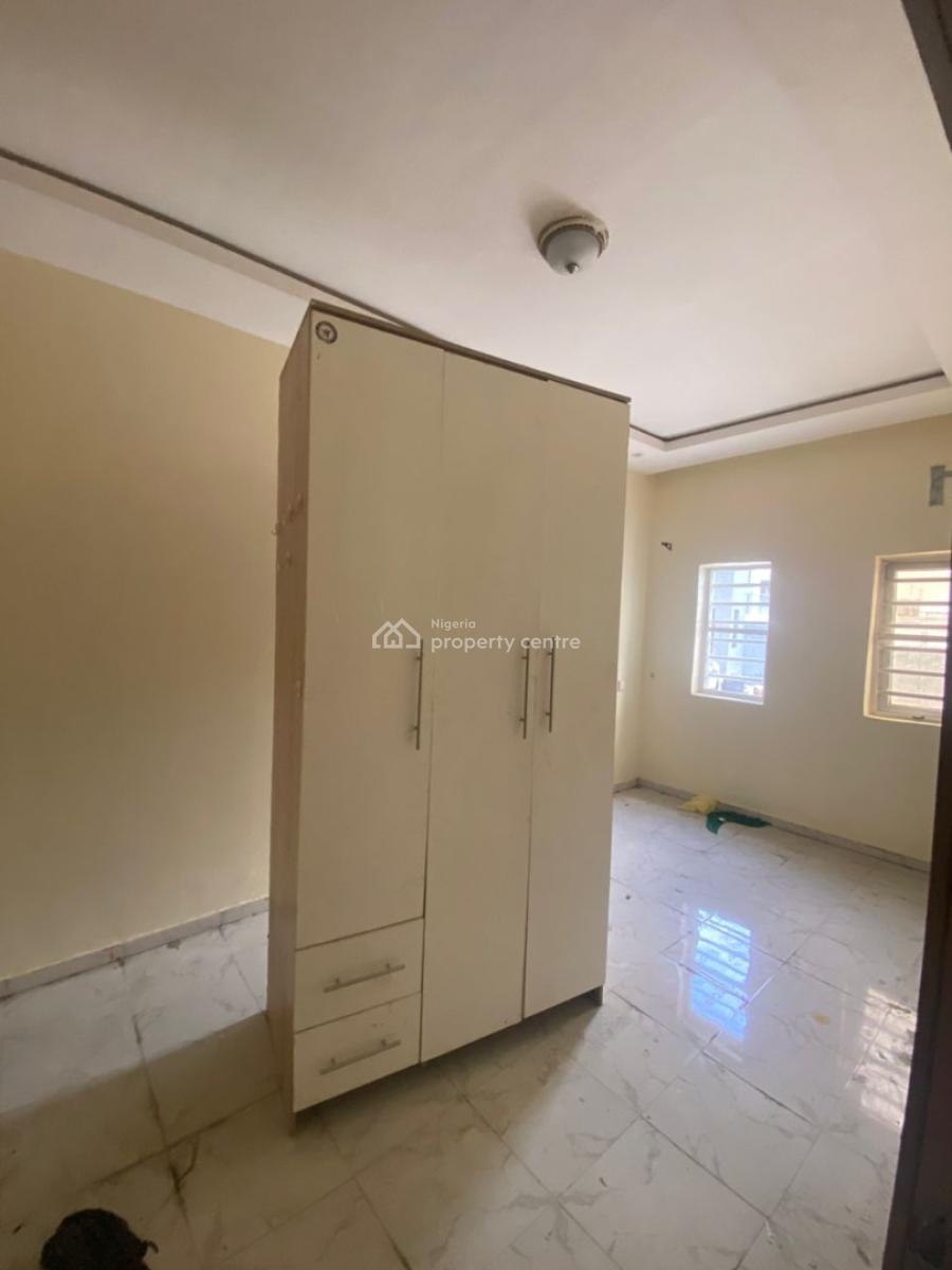Neat 2 Bedroom Flat, Sangotedo, Ajah, Lagos, Flat / Apartment for Rent
