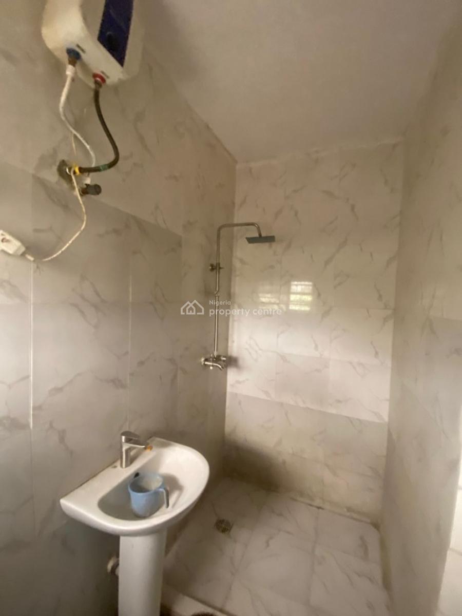 Neat 2 Bedroom Flat, Sangotedo, Ajah, Lagos, Flat / Apartment for Rent