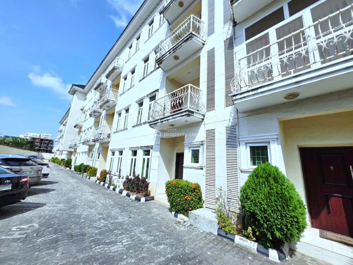 Spacious  4 Bedroom Terraced with Bq, Parkview, Ikoyi, Lagos, Terraced Duplex for Rent