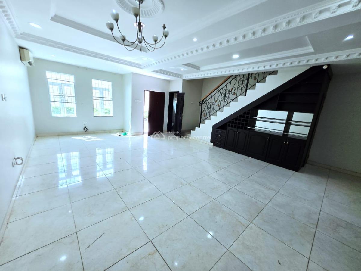 Spacious  4 Bedroom Terraced with Bq, Parkview, Ikoyi, Lagos, Terraced Duplex for Rent
