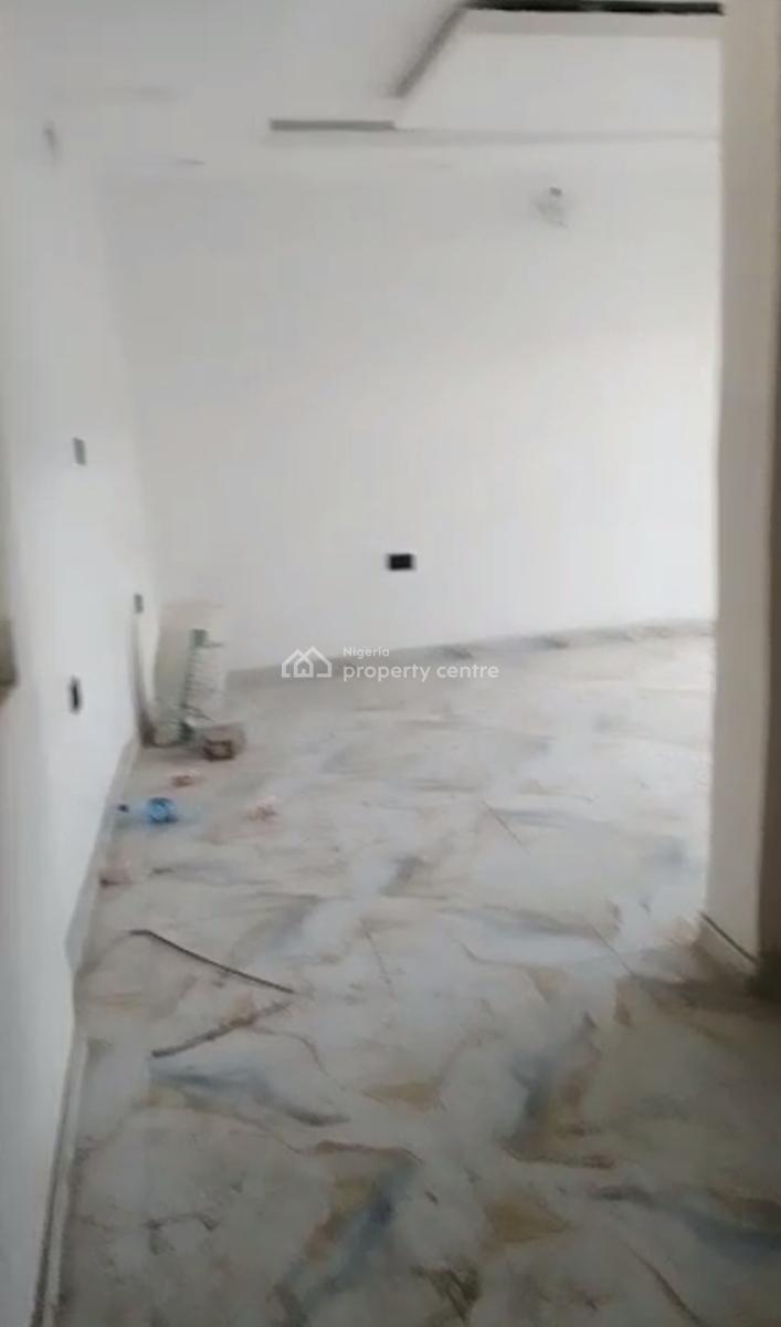 Standard Spacious 2 Bedroom Apartment, Iporin Community, Costain Side, Surulere, Lagos, Flat / Apartment for Rent