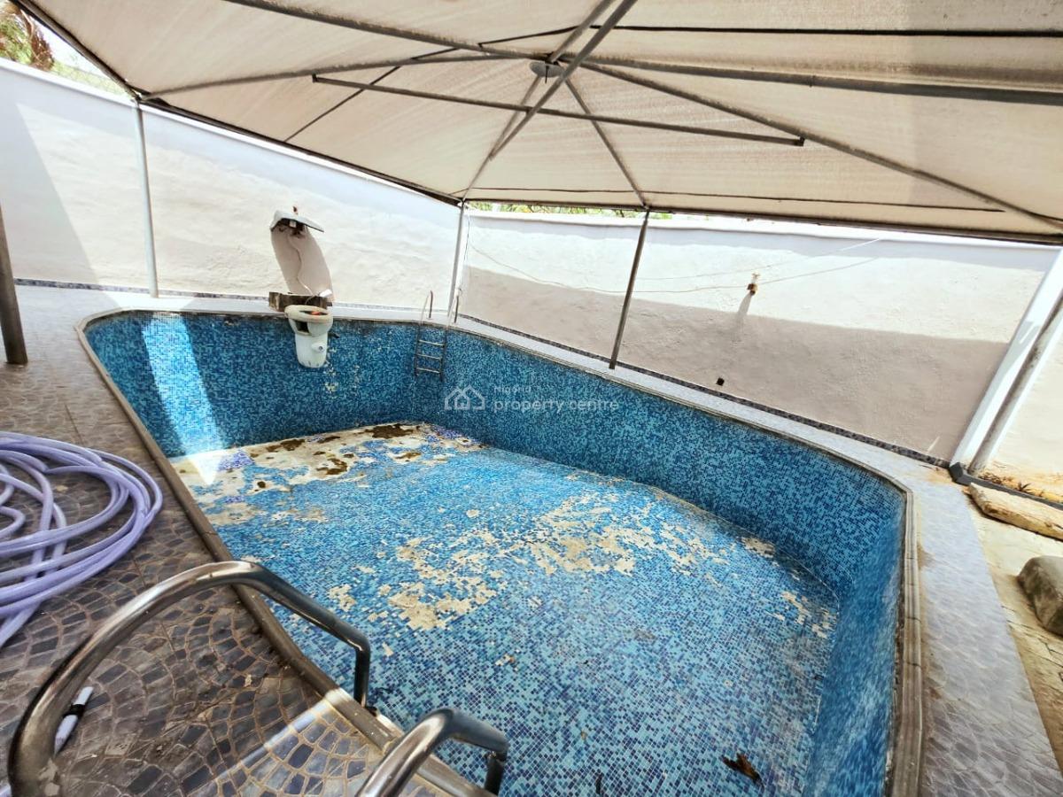 Neatly Maintained 6 Units of 3 Bedroom Apartment, Lekki Phase 1, Lekki, Lagos, Flat / Apartment for Rent