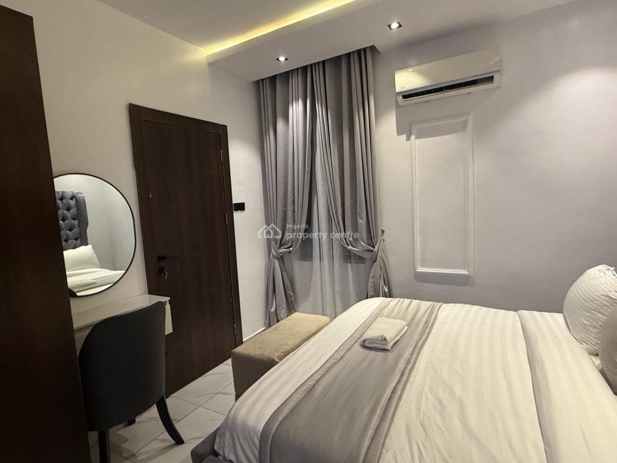 Furnished 3 Bedroom Apartment, Lekki Phase 1, Lekki, Lagos, Flat / Apartment for Rent