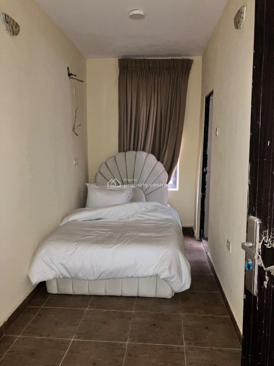 Beautiful Well Furnished 3 Bedroom Flat Upstairs, By Alade Market Off Allen, Allen, Ikeja, Lagos, Flat / Apartment for Rent