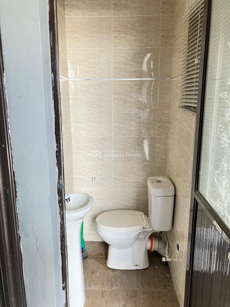 Beautiful Well Furnished 3 Bedroom Flat Upstairs, By Alade Market Off Allen, Allen, Ikeja, Lagos, Flat / Apartment for Rent