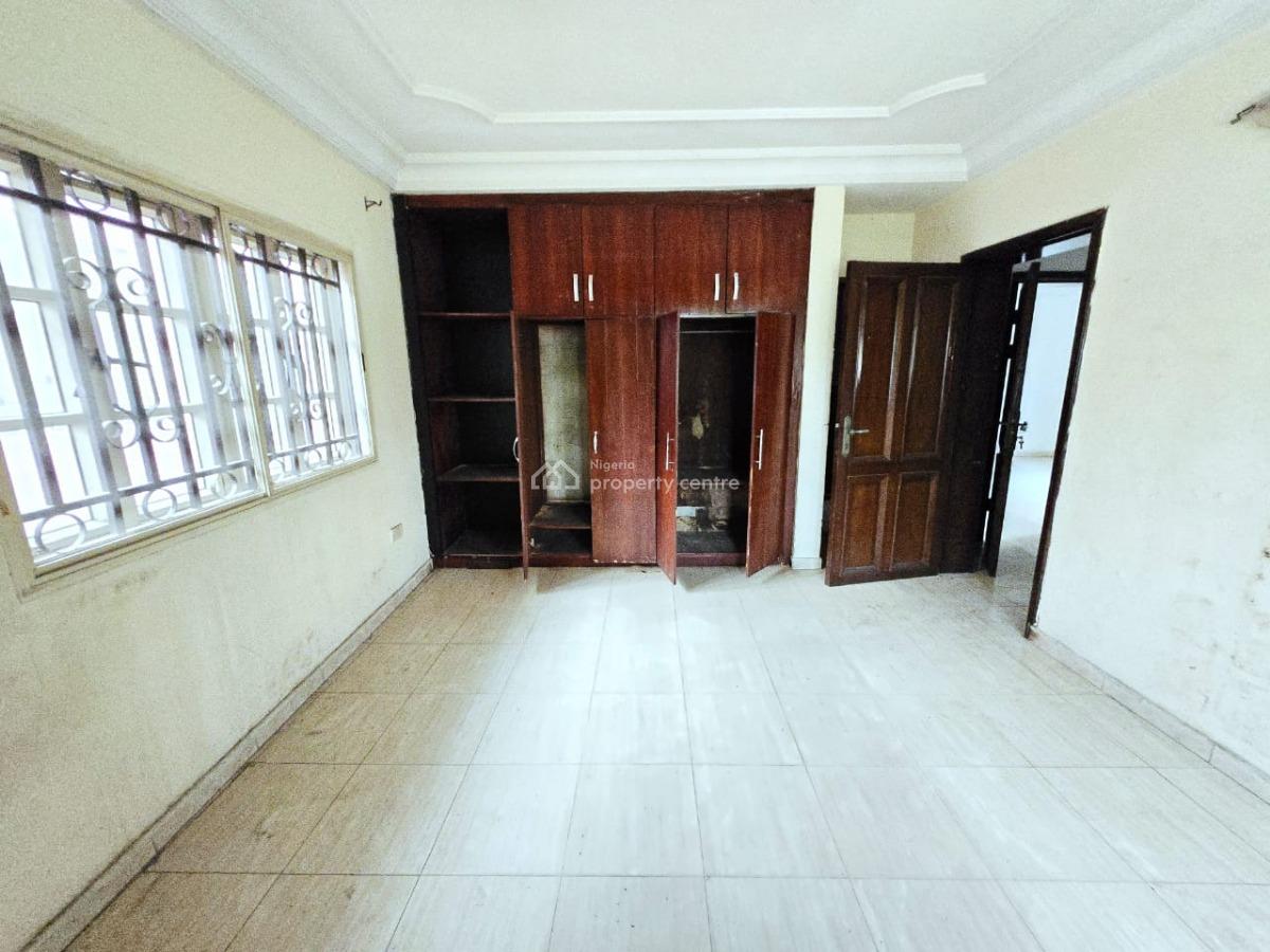 Commercial 5 Bedroom Detached House with 2 Rooms Staff Quarter, Lekki Phase 1, Lekki, Lagos, Office Space for Rent