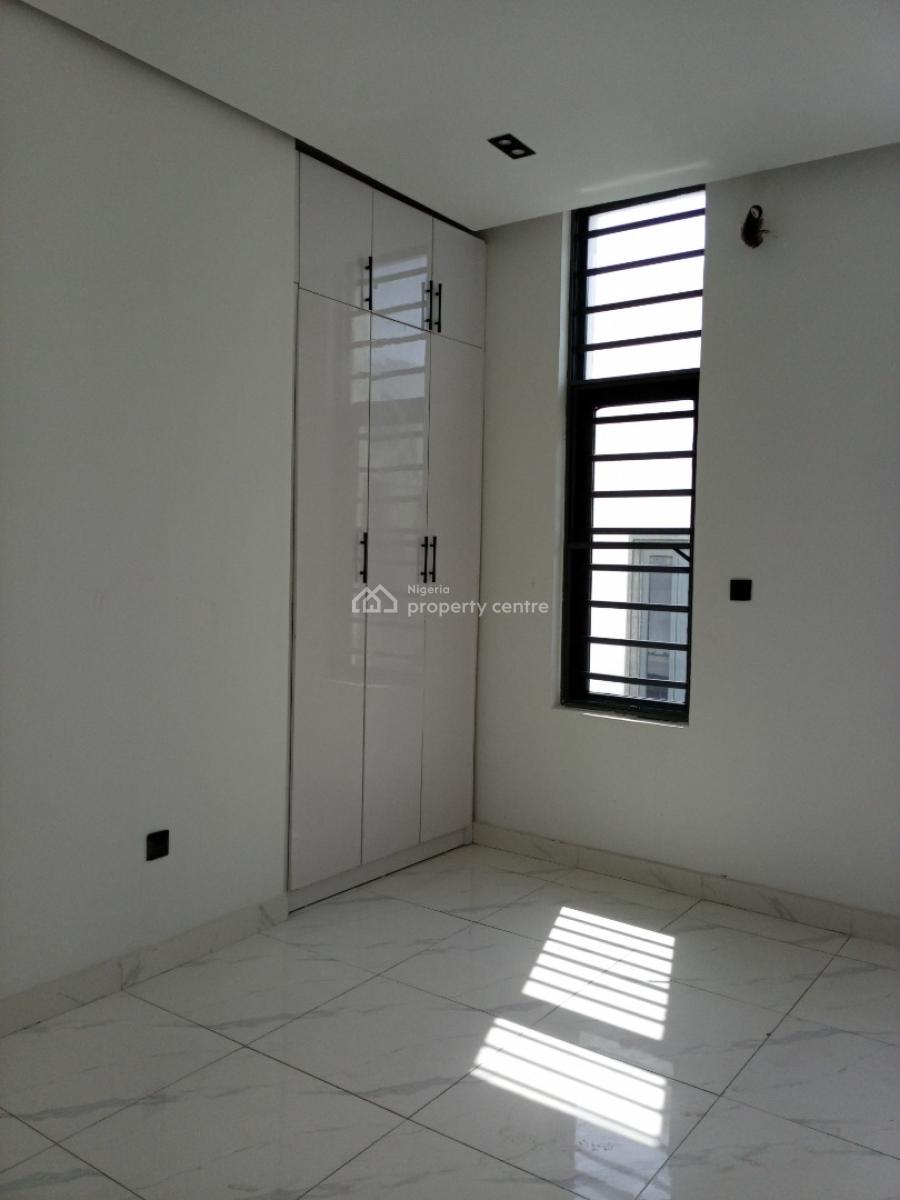 Beautiful 2 Bedroom Apartment with Nice View, Ologolo, Lekki, Lagos, Flat / Apartment for Sale