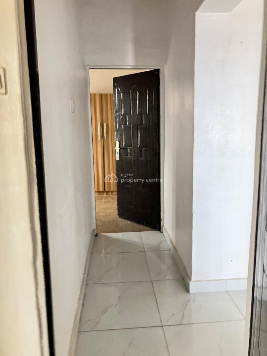 Beautiful 2 Bedroom Flat  Upstairs All Ensuite with Visitors Toilets, By Alade Market, Allen, Ikeja, Lagos, Flat / Apartment for Rent