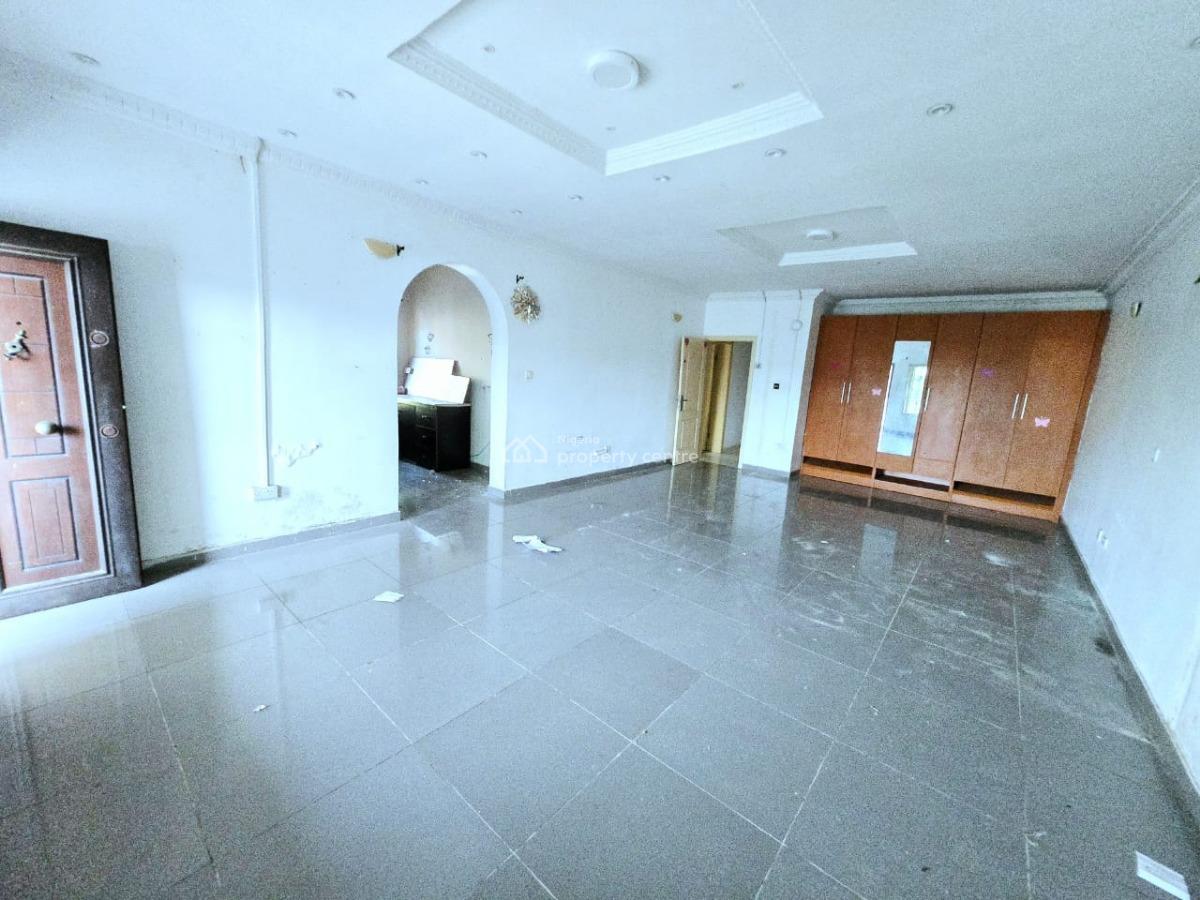 Commercial 5 Bedrooms Semi Detached Duplex and 1 Rooms Bq, Lekki Phase 1, Lekki, Lagos, Office Space for Rent