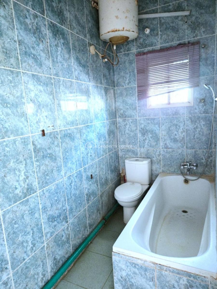 Commercial 5 Bedrooms Semi Detached Duplex and 1 Rooms Bq, Lekki Phase 1, Lekki, Lagos, Office Space for Rent