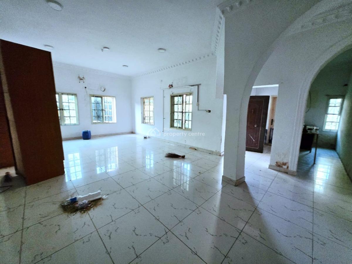 Commercial 5 Bedrooms Semi Detached Duplex and 1 Rooms Bq, Lekki Phase 1, Lekki, Lagos, Office Space for Rent