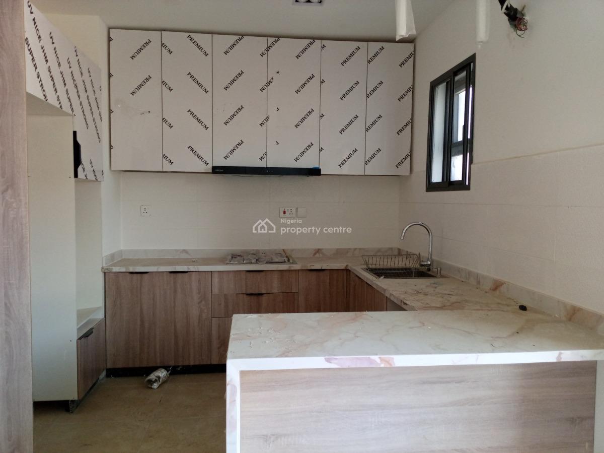 Luxury 2 Bedroom Apartment, Ologolo, Ologolo, Lekki, Lagos, Flat / Apartment for Sale