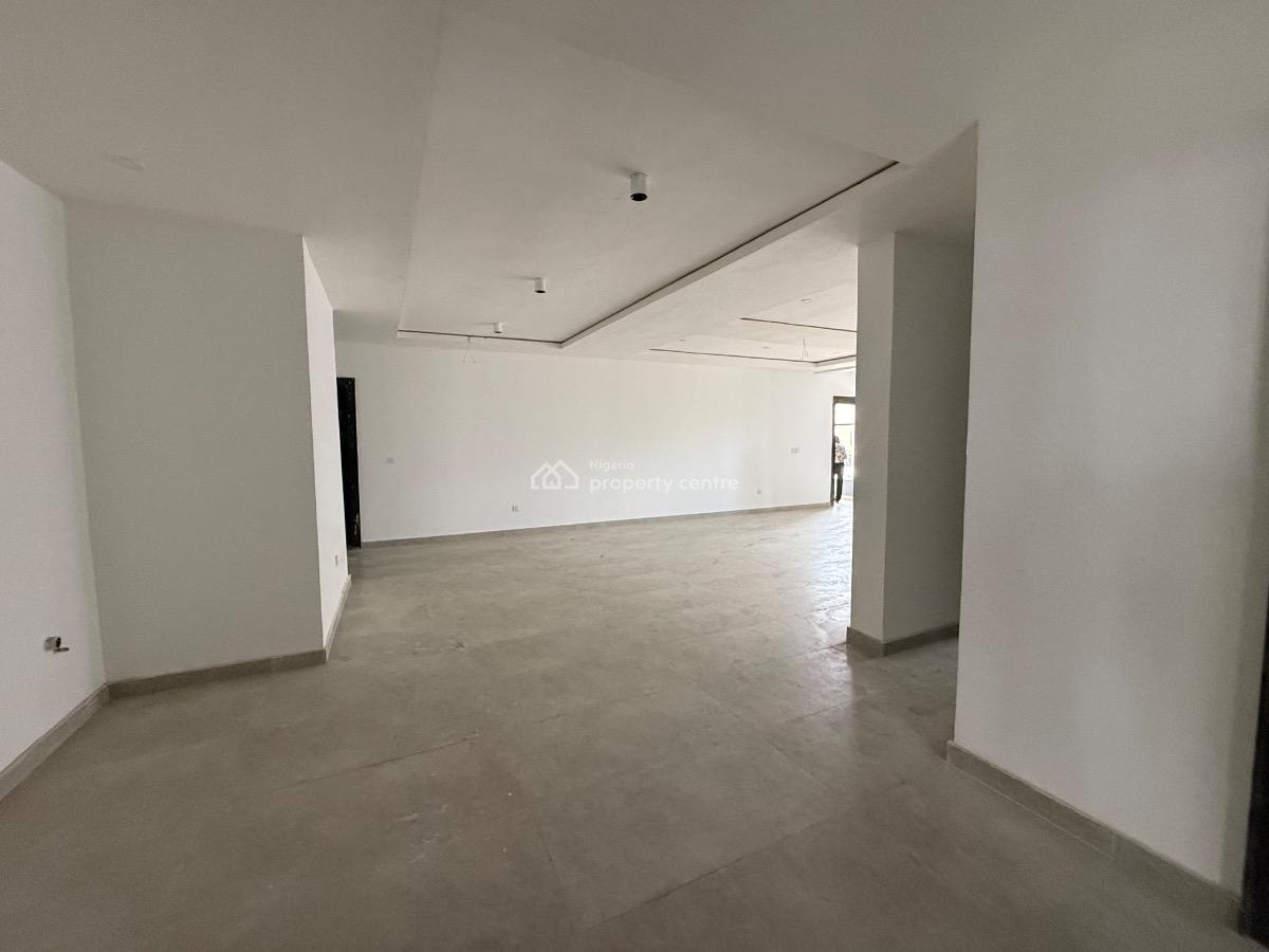 Brand New 4 Bedroom Flat for Distress, Freedom Way, Lekki Phase 1, Lekki, Lagos, Block of Flats for Sale