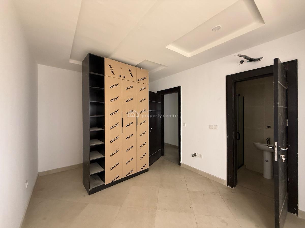 Brand New 4 Bedroom Flat for Distress, Freedom Way, Lekki Phase 1, Lekki, Lagos, Block of Flats for Sale