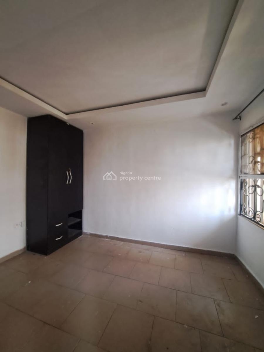 Luxury and Spacious Mini Flat Upstairs with Visitors Toilet, Lekki, Lagos, Mini Flat (room and Parlour) for Rent