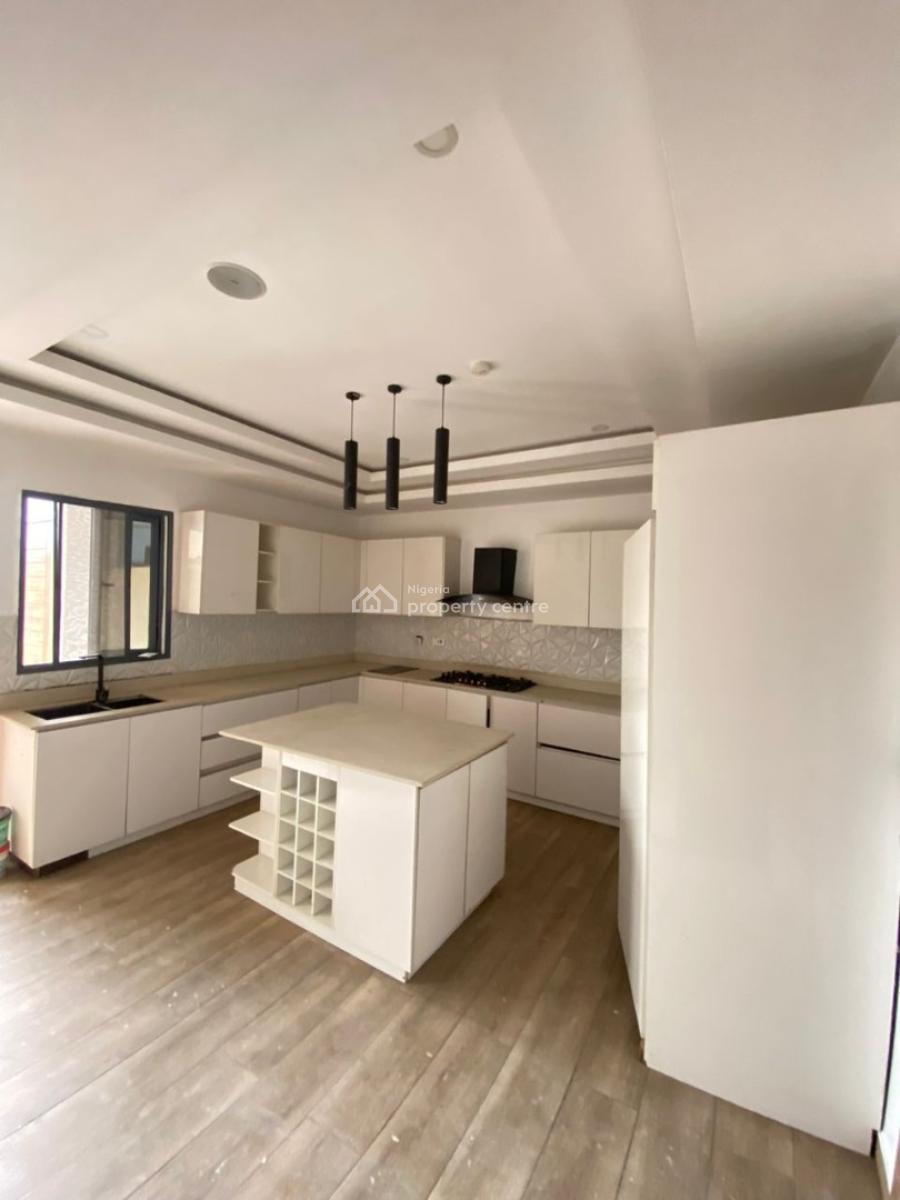 Spacious 4 Bedroom Maisonett with Bq, Lekki Phase 1, Lekki, Lagos, House for Rent