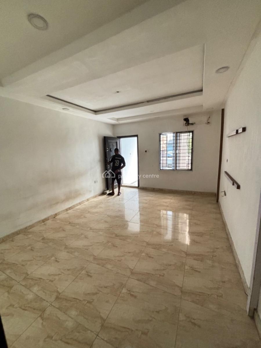 Lovely 2 Bedroom Apartment, Lekki Phase 1, Lekki, Lagos, Flat / Apartment for Rent