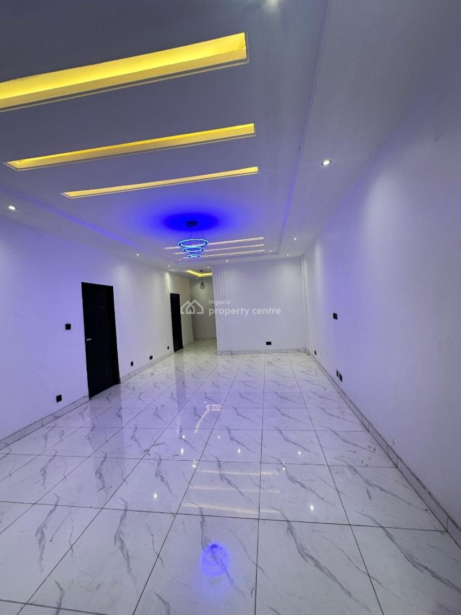 Neatly Built 3 Bedroom Apartment, Thomas Estate, Ajah, Lagos, Flat / Apartment for Rent