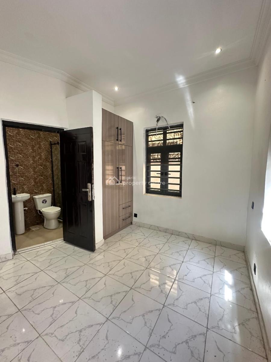 Neatly Built 3 Bedroom Apartment, Thomas Estate, Ajah, Lagos, Flat / Apartment for Rent