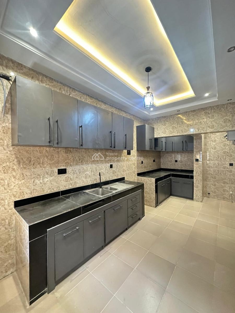 Neatly Built 3 Bedroom Apartment, Thomas Estate, Ajah, Lagos, Flat / Apartment for Rent