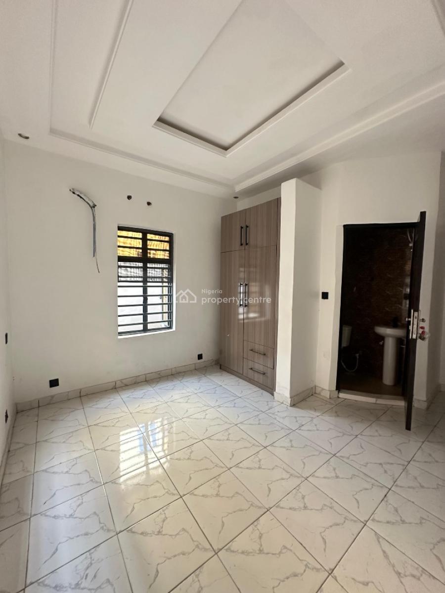 Neatly Built 3 Bedroom Apartment, Thomas Estate, Ajah, Lagos, Flat / Apartment for Rent