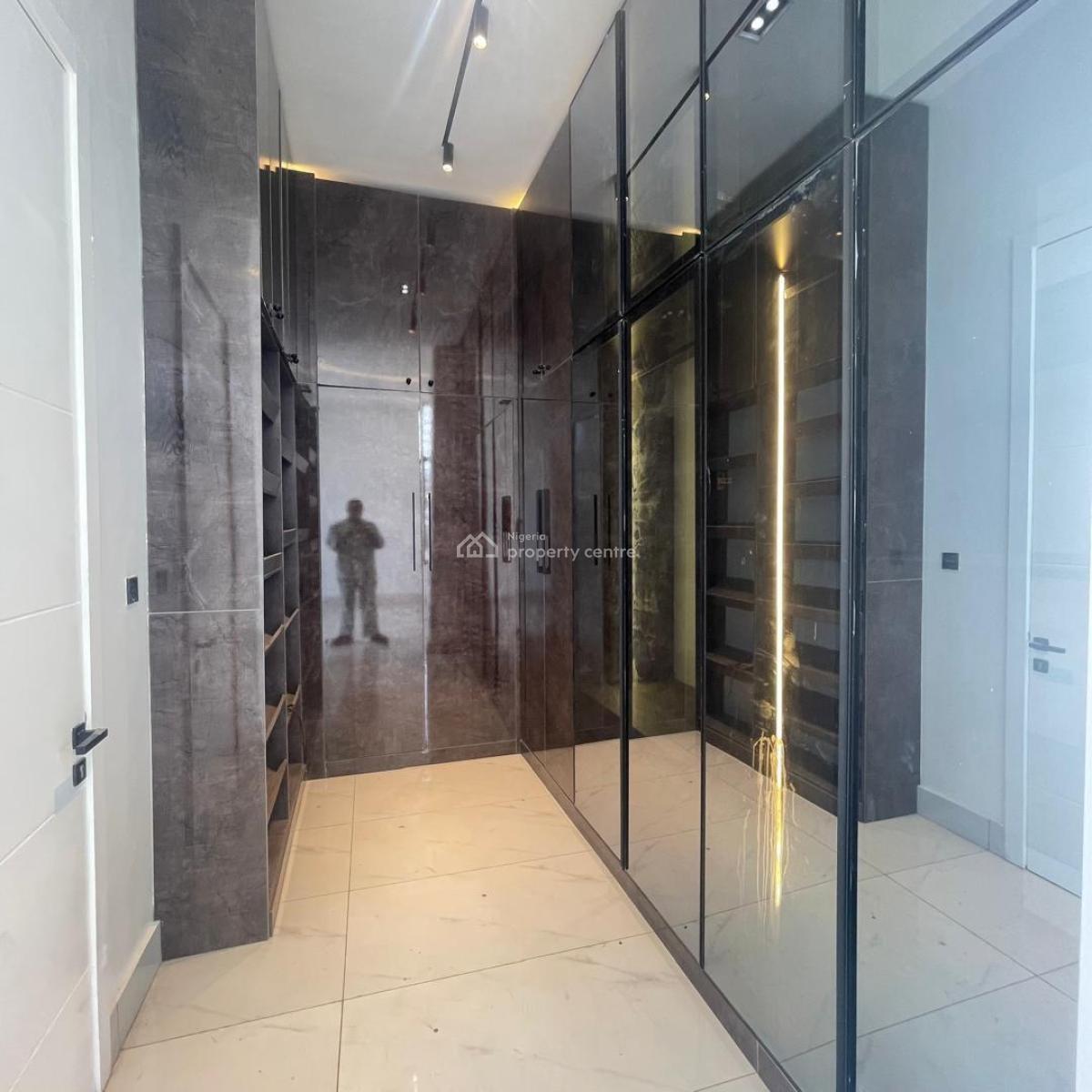 Contemporary 5 Bedroom Fully Detached Duplex with Bq, Pool, & Box Room, Lekki County, Lekki, Lagos, Detached Duplex for Sale