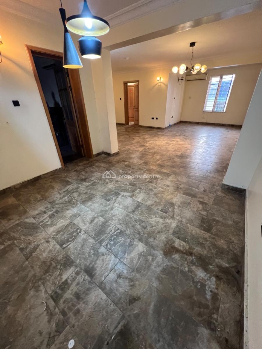 Executive 3-bedroom Flat with 1 Room Bq Located in a High-brow Area, Lekki Phase 1, Lekki, Lagos, Flat / Apartment for Rent