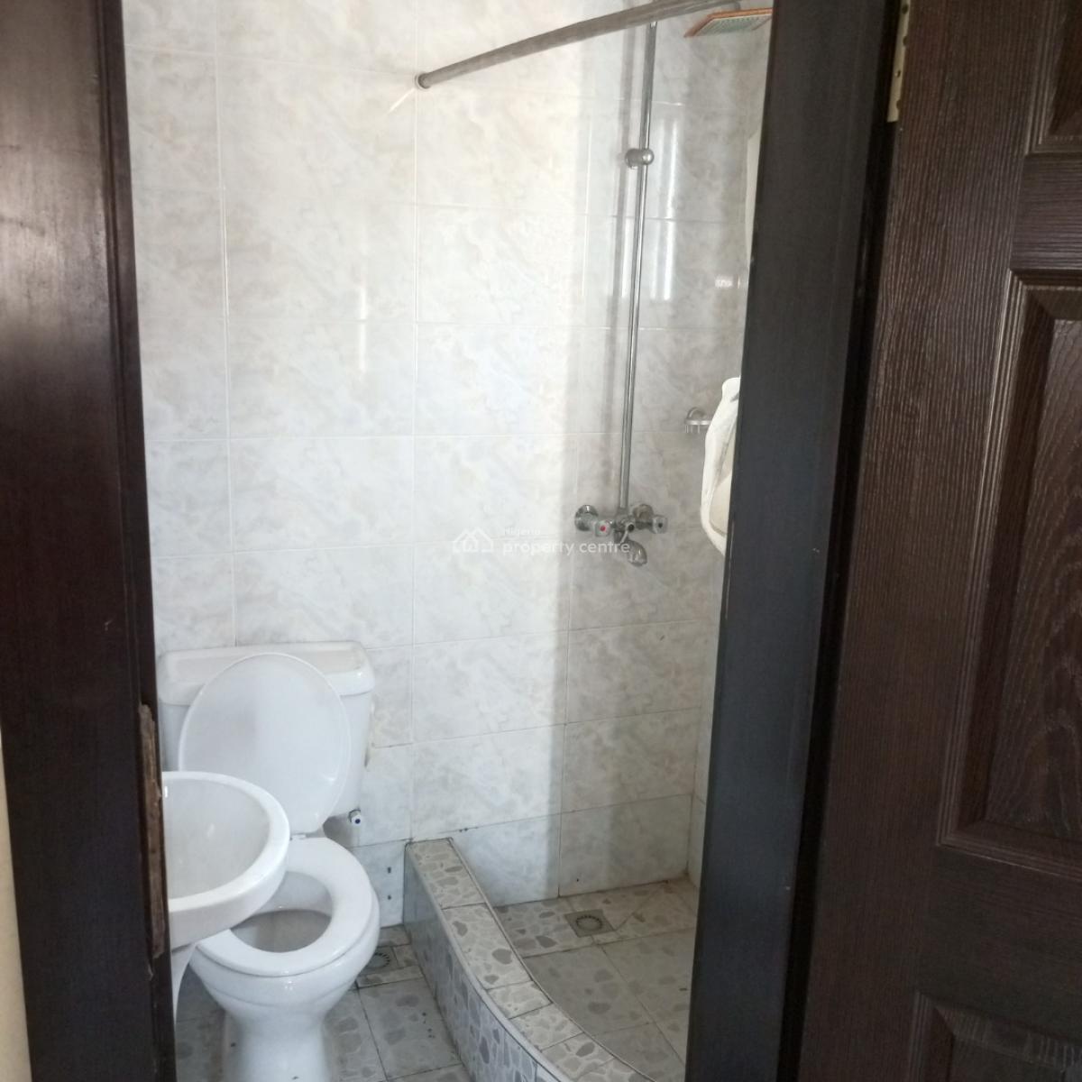 Share Apartment with 24 Hours Light, Lekki Scheme 2 Off Abraham Adesanya Estate Ajah, Ajah, Lagos, Self Contain (single Rooms) for Rent