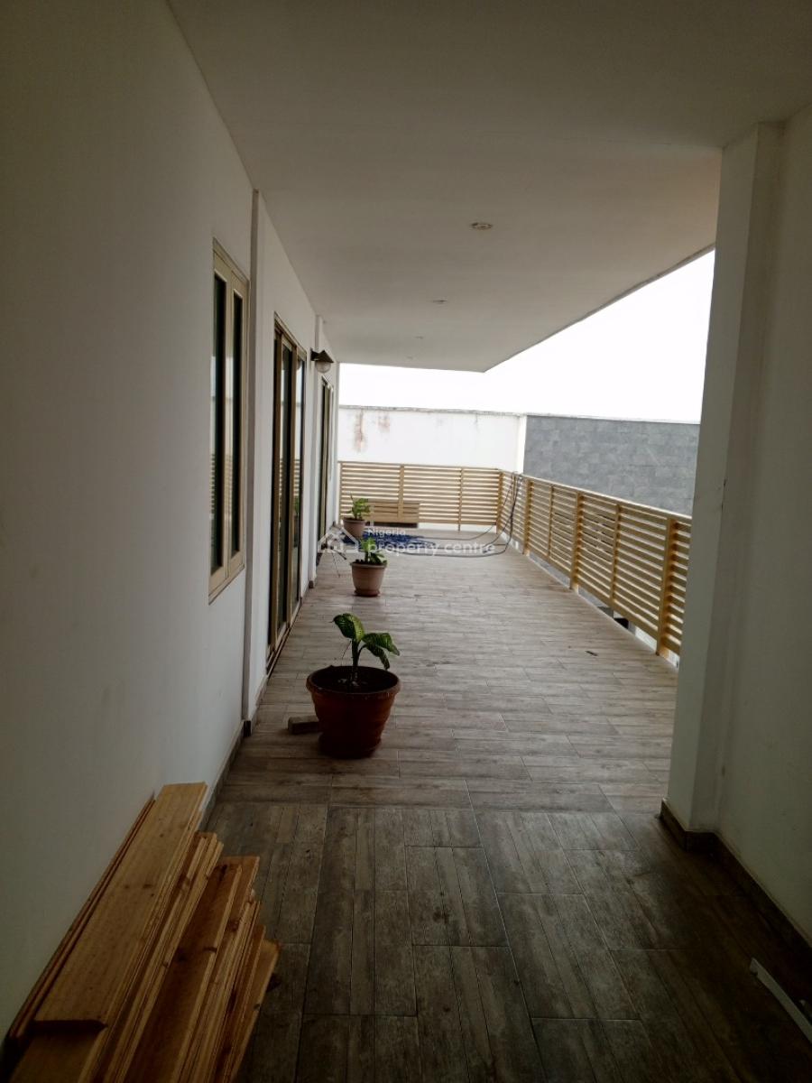 Luxury 2 Bedroom Penthouse Apartment in Service Estate, Lekki Phase 1, Lekki, Lagos, Flat / Apartment for Rent