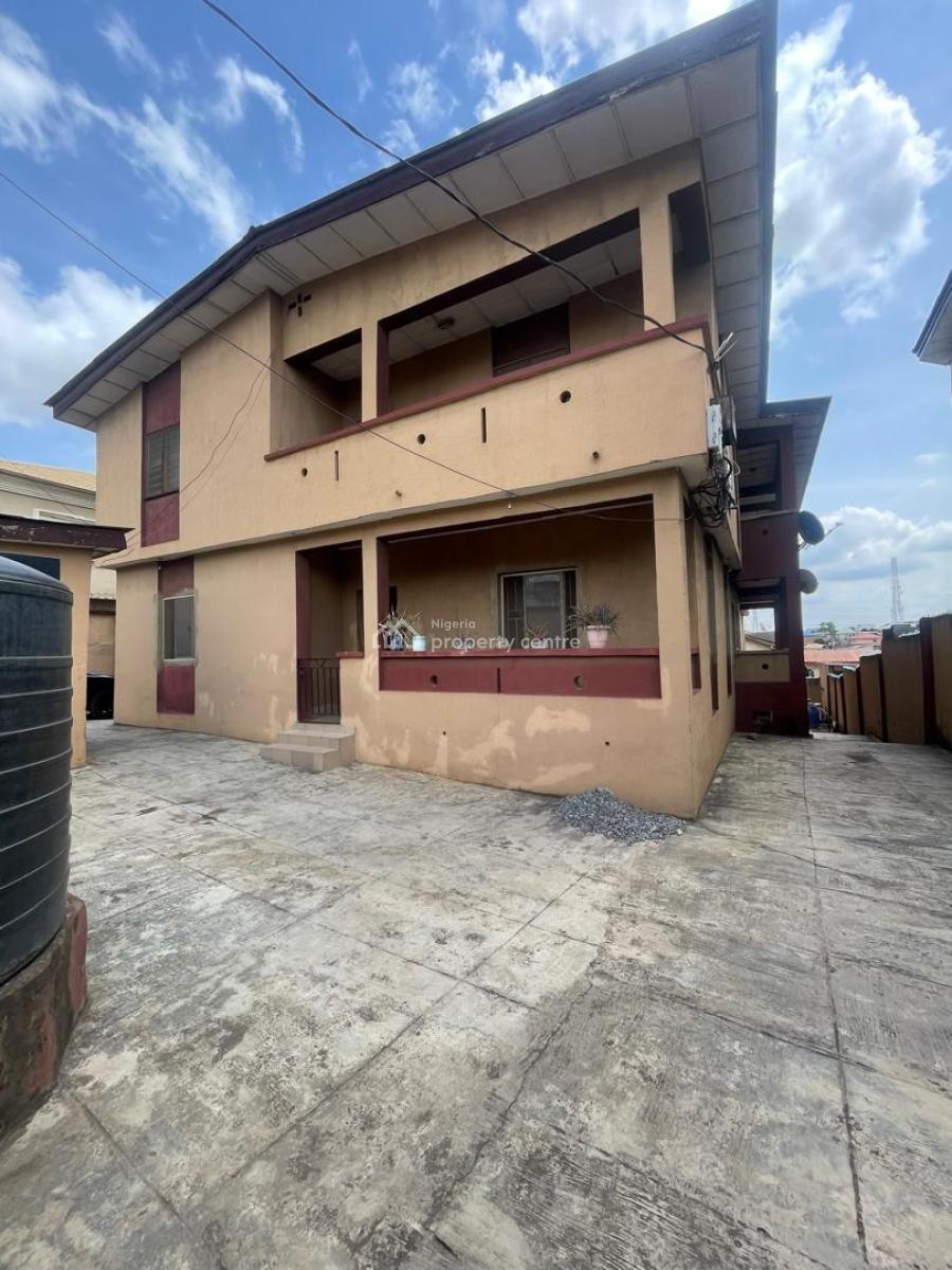 Clean and Spacious 3 Bedroom Flat, Olowora, Magodo, Lagos, Flat / Apartment for Rent