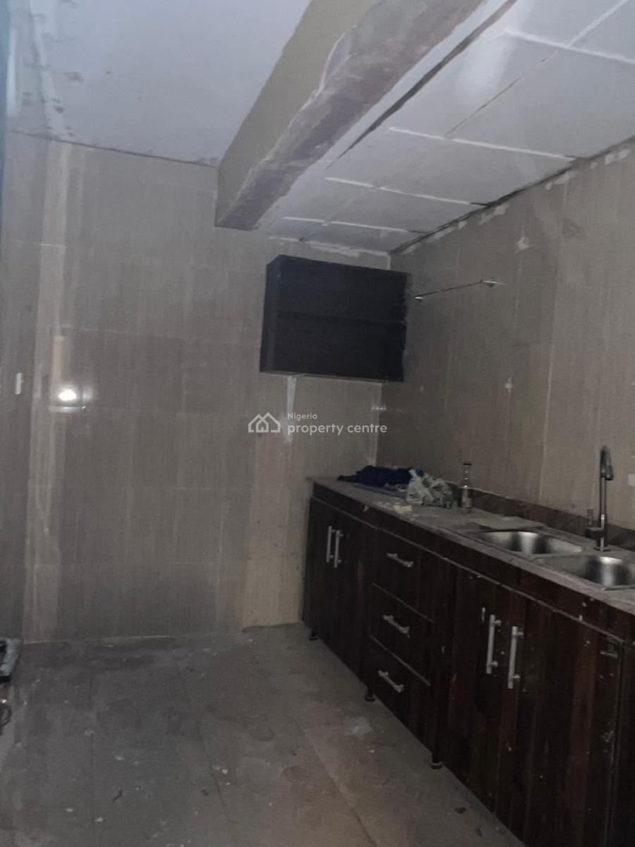 Newly Renovated 2 Bedroom Flat, Adeniyi Jones, Ikeja, Lagos, Flat / Apartment for Rent