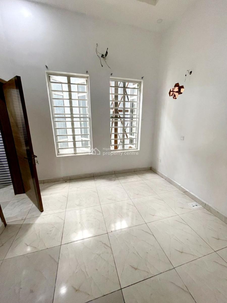 Spacious Single Room Shared Apartment Upstairs, Opposite Dominos Pizza, Agungi, Lekki, Lagos, Self Contain (single Rooms) for Rent