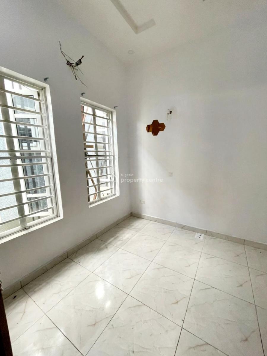 Spacious Single Room Shared Apartment Upstairs, Opposite Dominos Pizza, Agungi, Lekki, Lagos, Self Contain (single Rooms) for Rent