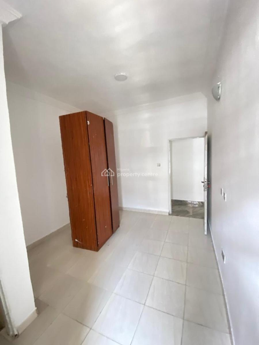 Spacious and Standard 2bedroom, Ikota, Lekki, Lagos, Flat / Apartment for Rent