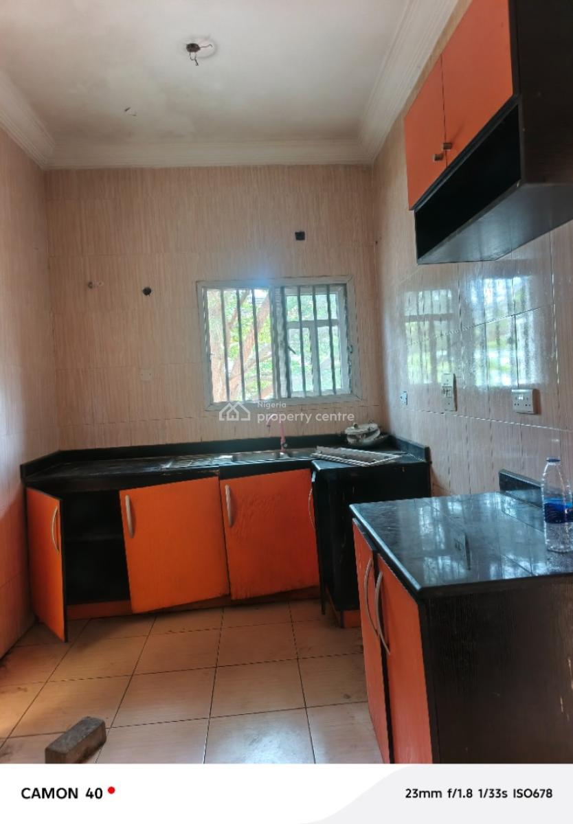 Luxury 2 Bedroom Flat Upstairs, Badore, Ajah, Lagos, Flat / Apartment for Rent