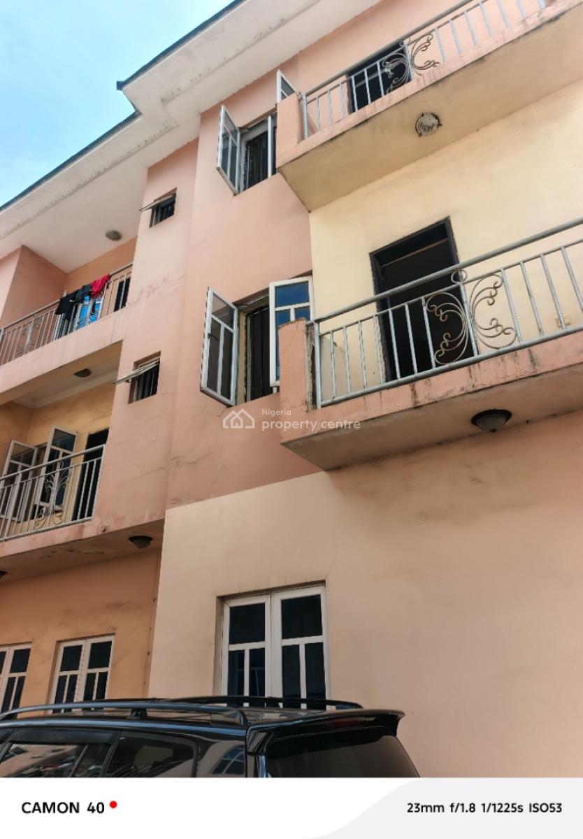 Luxury 2 Bedroom Flat Upstairs, Badore, Ajah, Lagos, Flat / Apartment for Rent