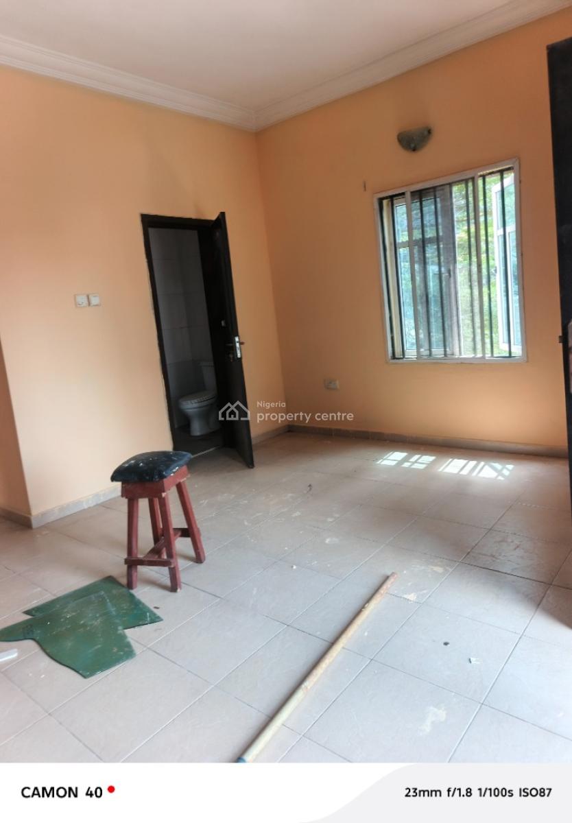 Luxury 2 Bedroom Flat Upstairs, Badore, Ajah, Lagos, Flat / Apartment for Rent