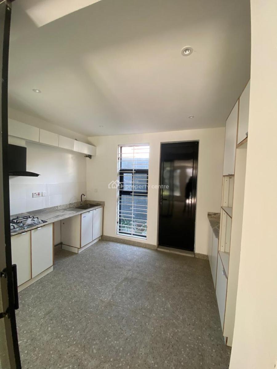 4 Bedroom, Ilasan, Lekki, Lagos, Terraced Duplex for Rent