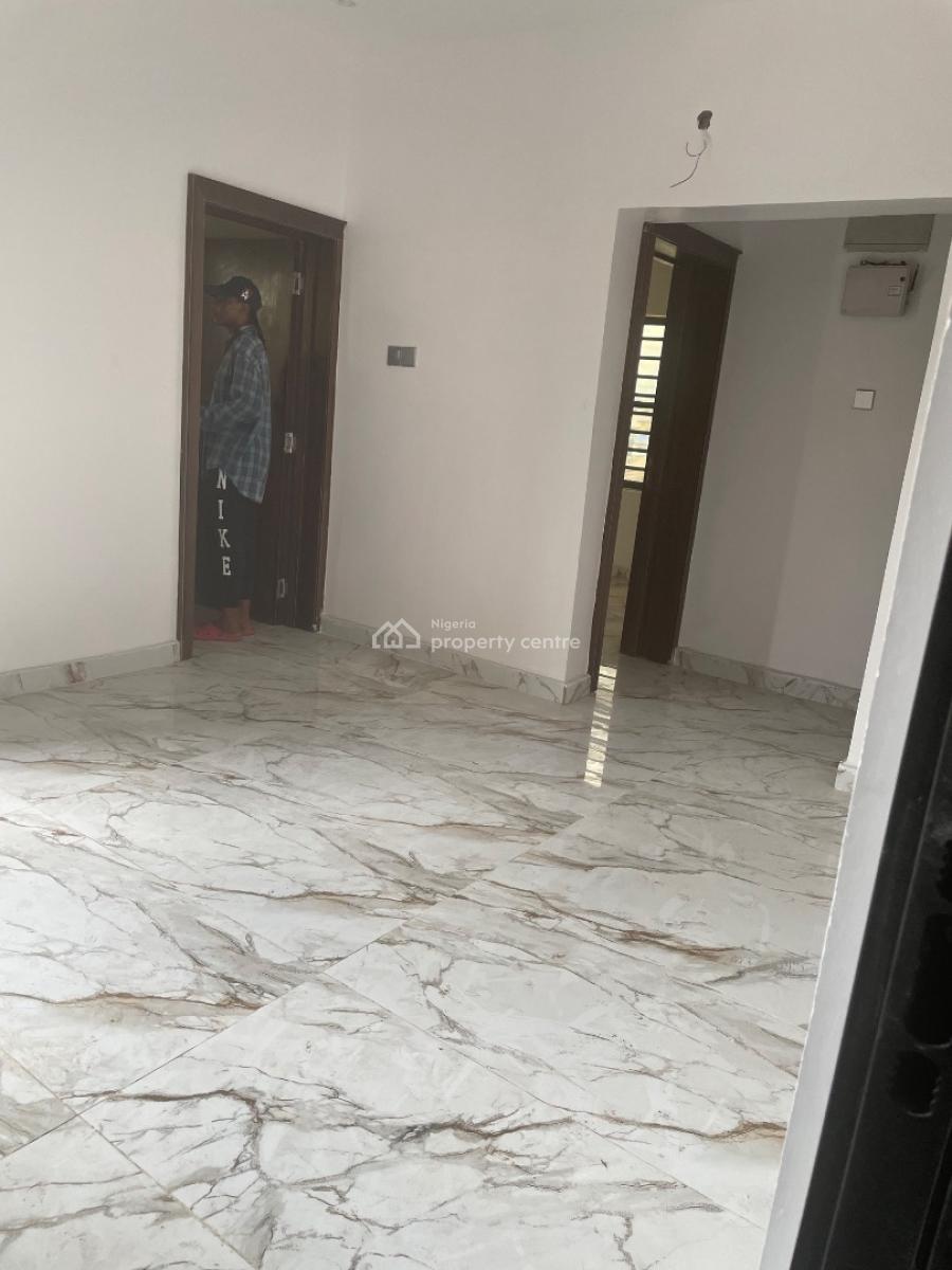 2 Bedroom Flat, Iwaya, Yaba, Lagos, Flat / Apartment for Rent