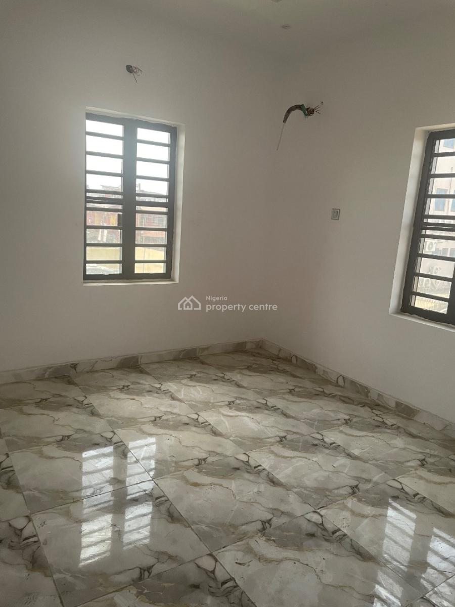 2 Bedroom Flat, Iwaya, Yaba, Lagos, Flat / Apartment for Rent