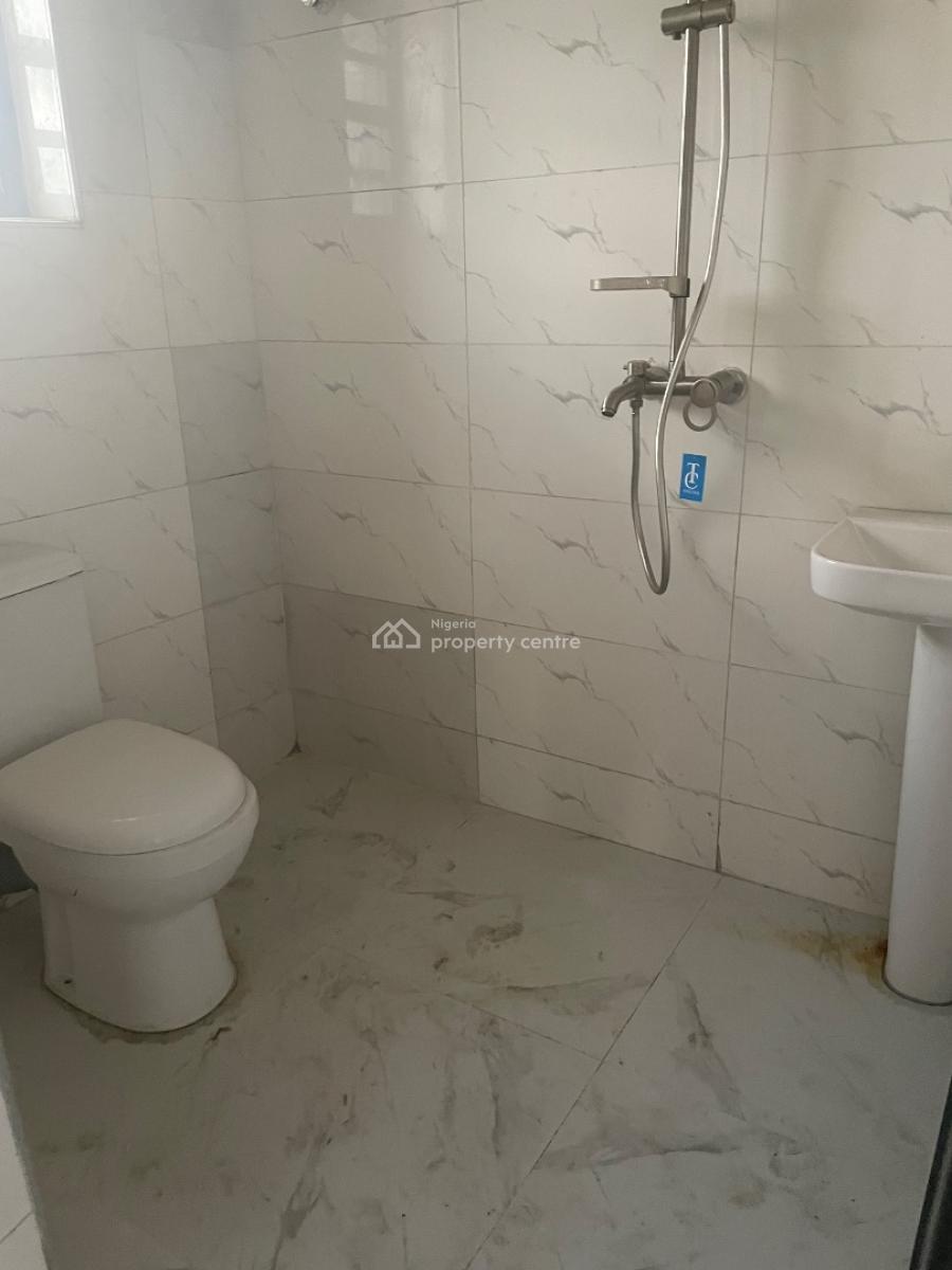 2 Bedroom Flat, Iwaya, Yaba, Lagos, Flat / Apartment for Rent