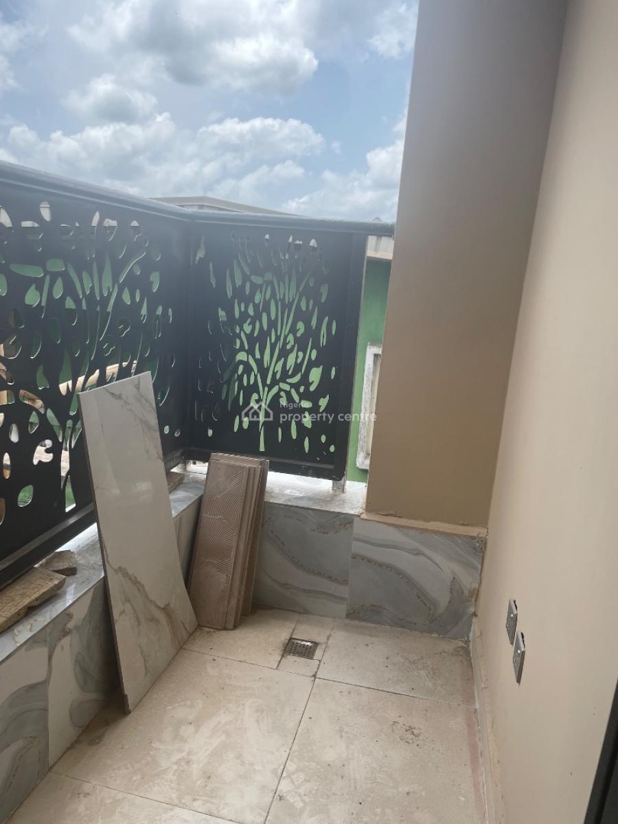 2 Bedroom Flat, Iwaya, Yaba, Lagos, Flat / Apartment for Rent