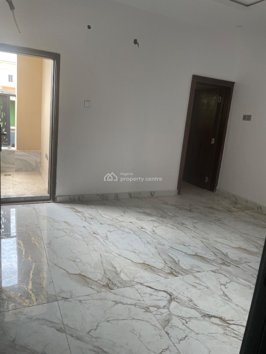 2 Bedroom Flat, Iwaya, Yaba, Lagos, Flat / Apartment for Rent