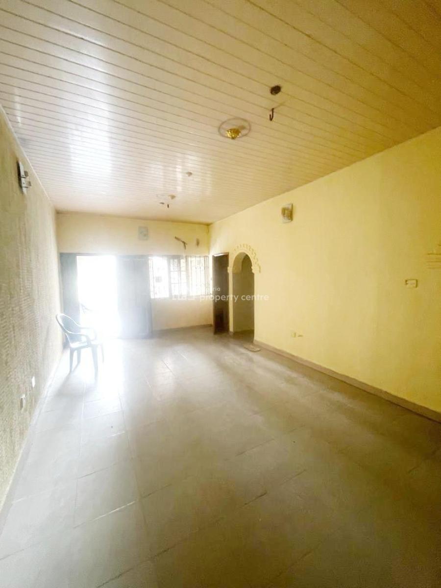 a 3 Bedrooms Flat Bungalow, Olowora, Magodo, Lagos, Flat / Apartment for Rent