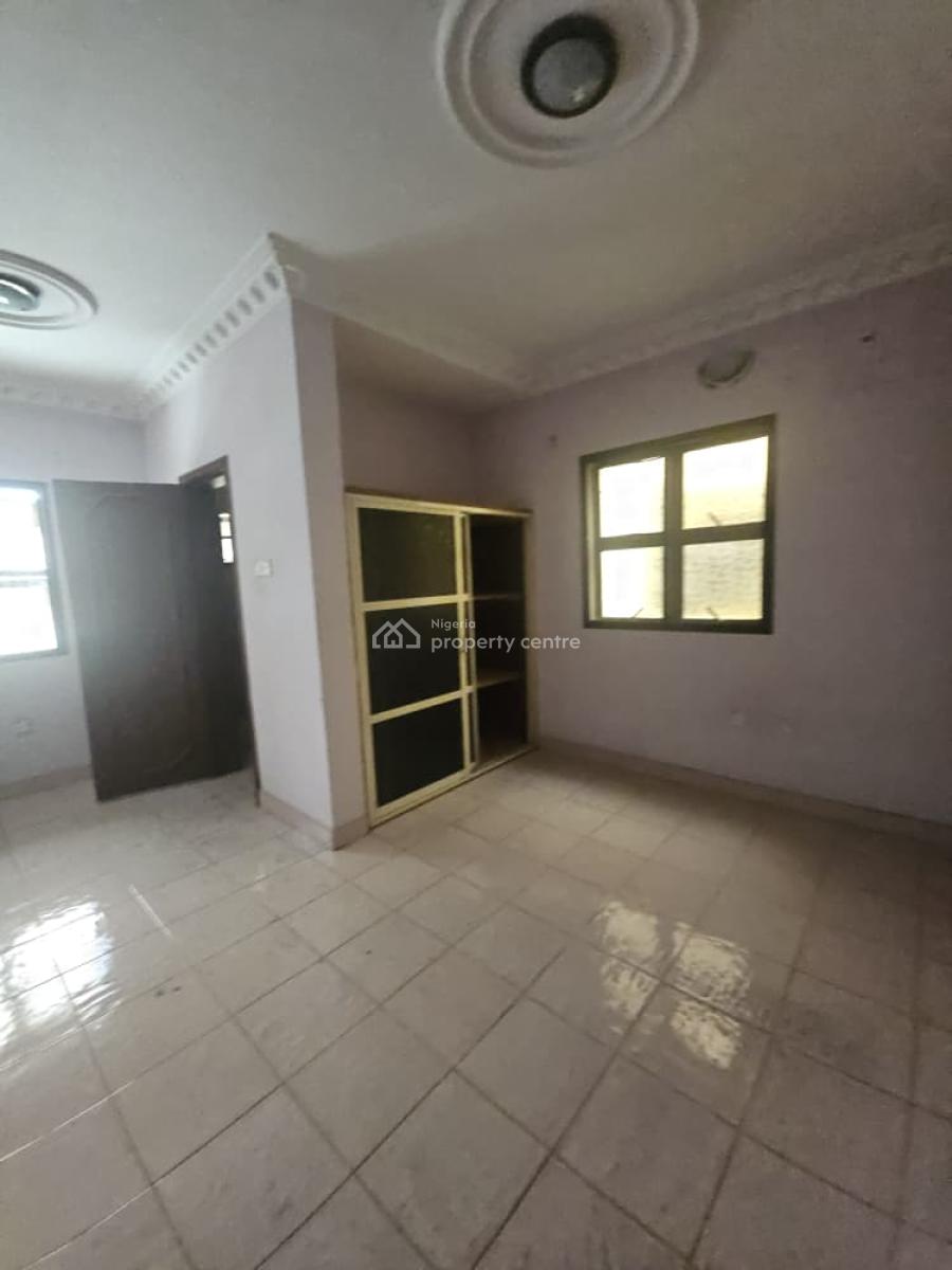 a 5 Bedroom Semi Detached Duplex, Omole Phase 2, Ikeja, Lagos, Semi-detached Duplex for Rent