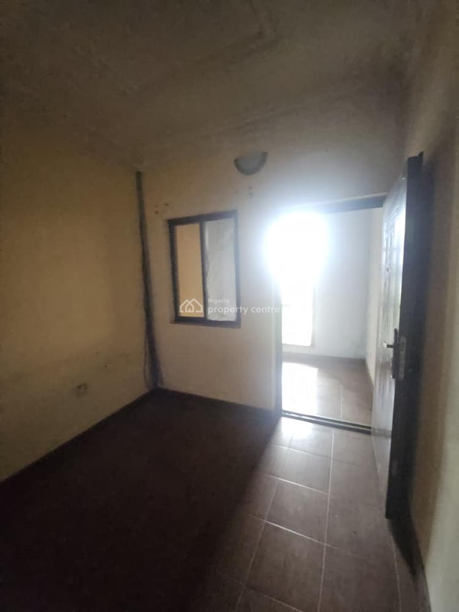 a 5 Bedroom Semi Detached Duplex, Omole Phase 2, Ikeja, Lagos, Semi-detached Duplex for Rent