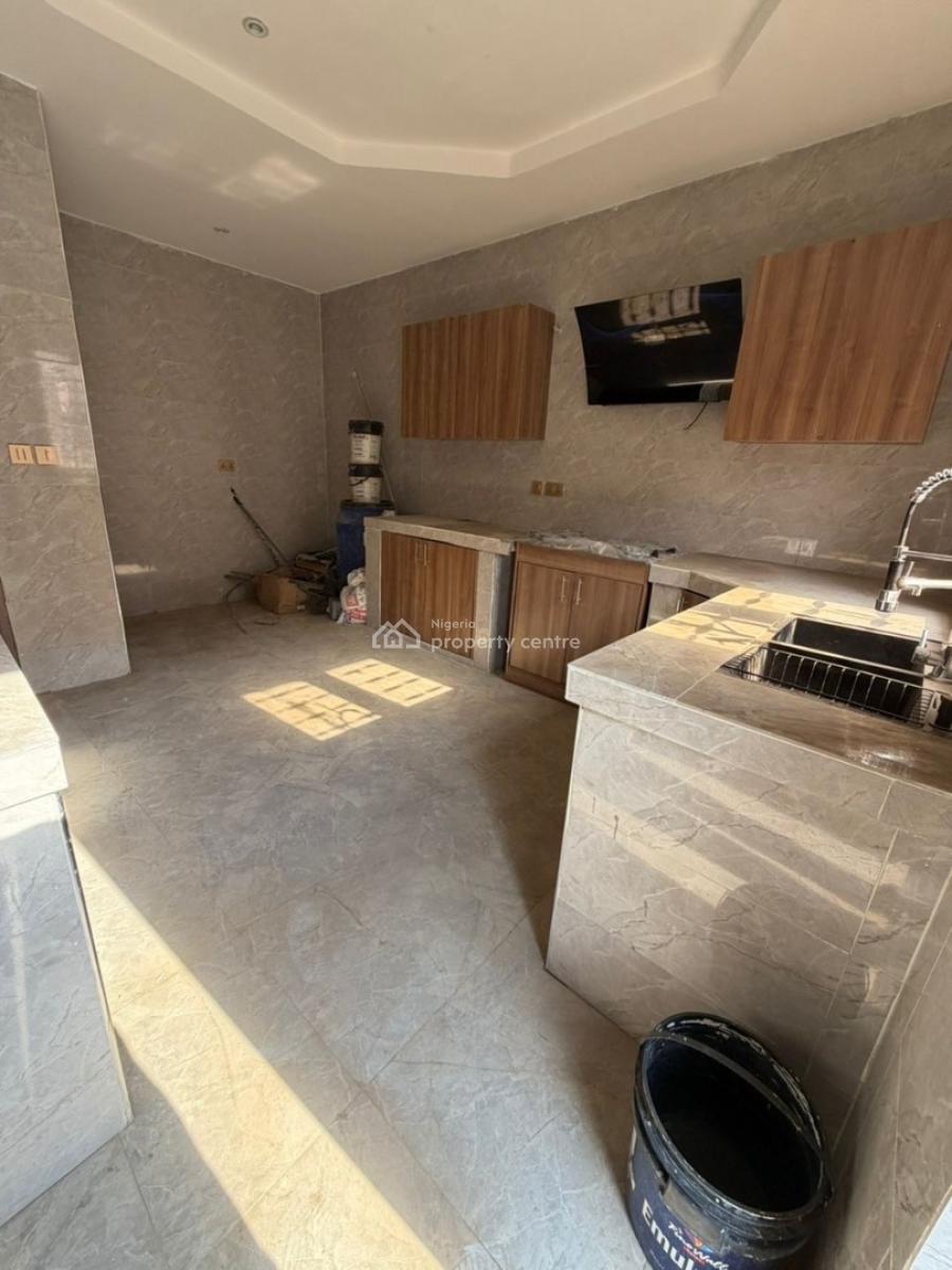 4 Beds Terrace Duplex 1 Room Bq Lugbe, Lugbe District, Abuja, House for Sale